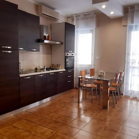 Casa Trastevere Foggia Buitenkant foto